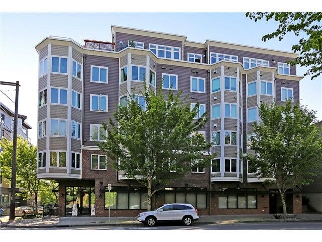 4847 California Ave SW 203  Seattle WA 98116 photo