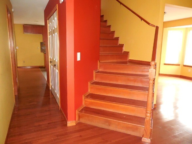 Property Photo: 624 107th Place SE WA 98208