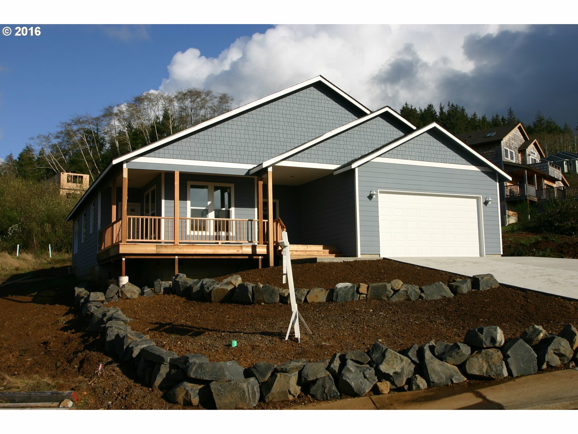 Property Photo:  2387 North Fork Rd  OR 97138 