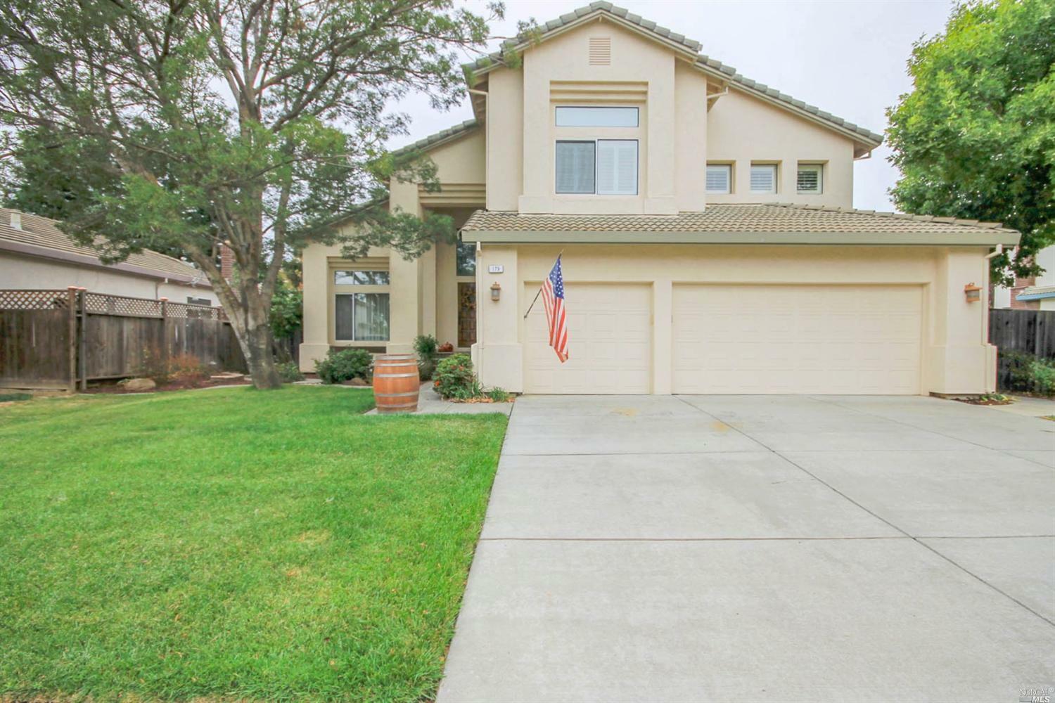 Property Photo:  179 Deerglen Circle  CA 95687 