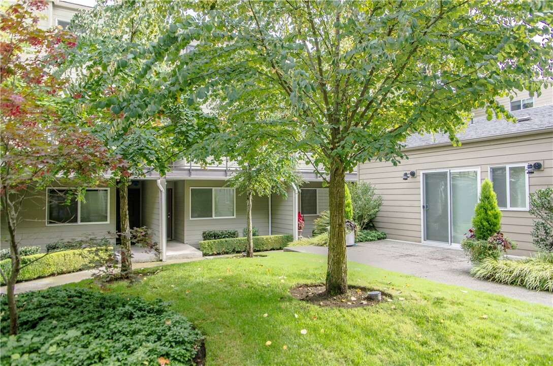 Property Photo: 2933 76th Ave SE 12D WA 98040