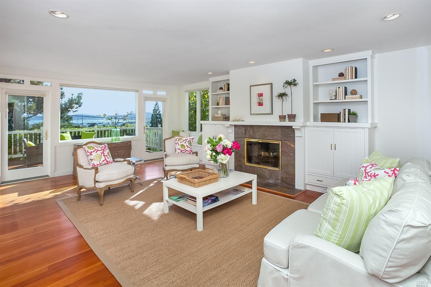 Property Photo: 115 Oak Drive CA 94901