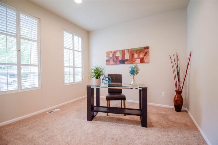 Property Photo: 6216 62nd Ave W WA 98467