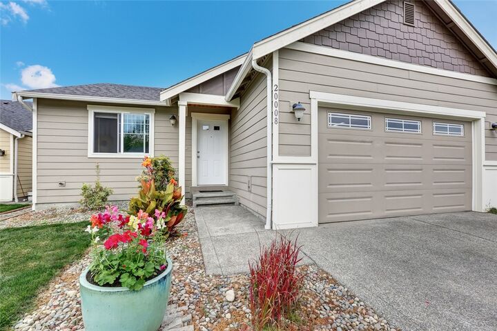 Property Photo: 20008 99th Ave E WA 98338