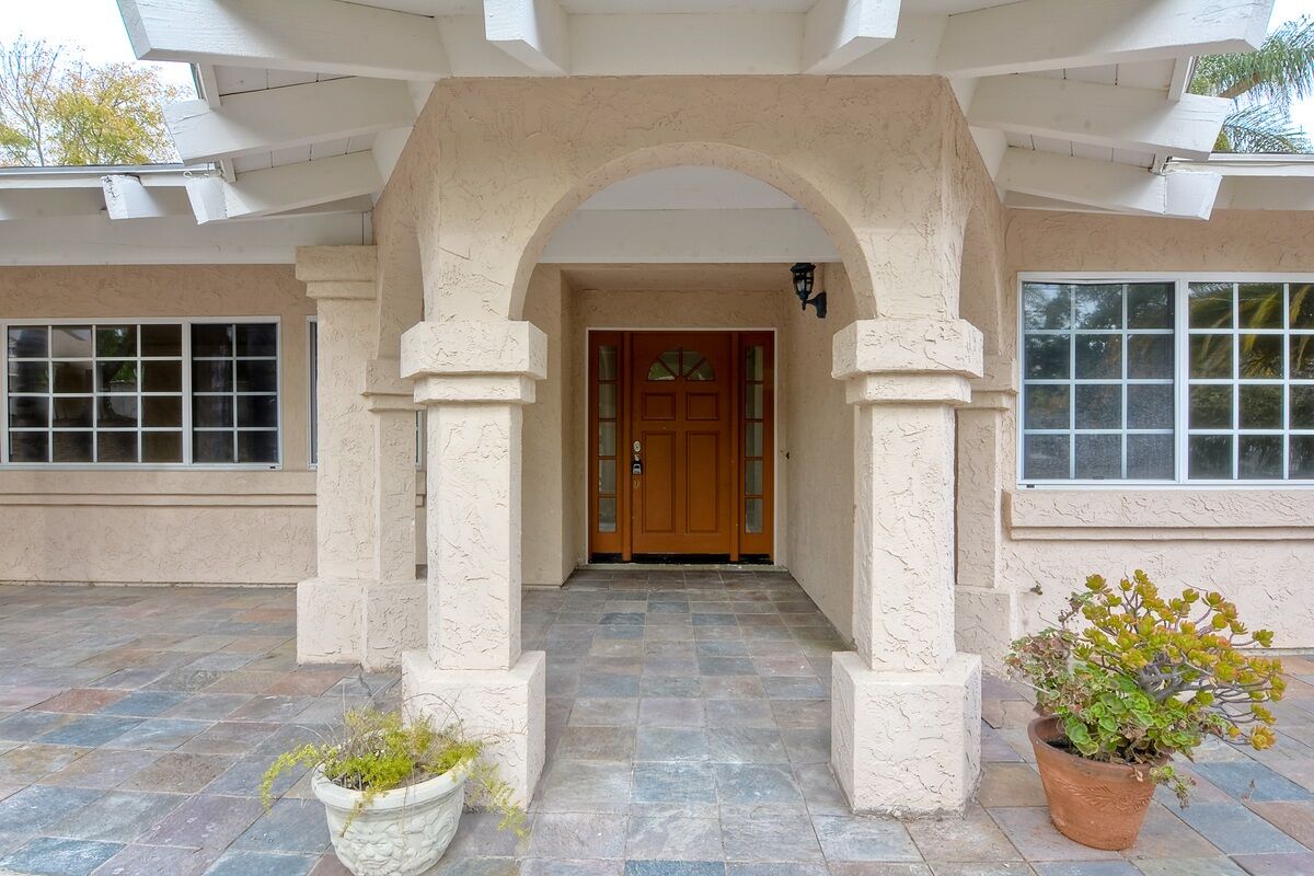 Property Photo:  2510 Lone Jack  CA 92024 