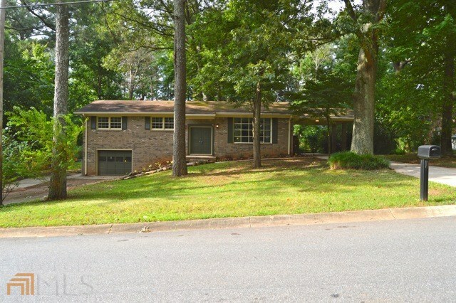 Property Photo:  1209 Siesta Ln  GA 30102 