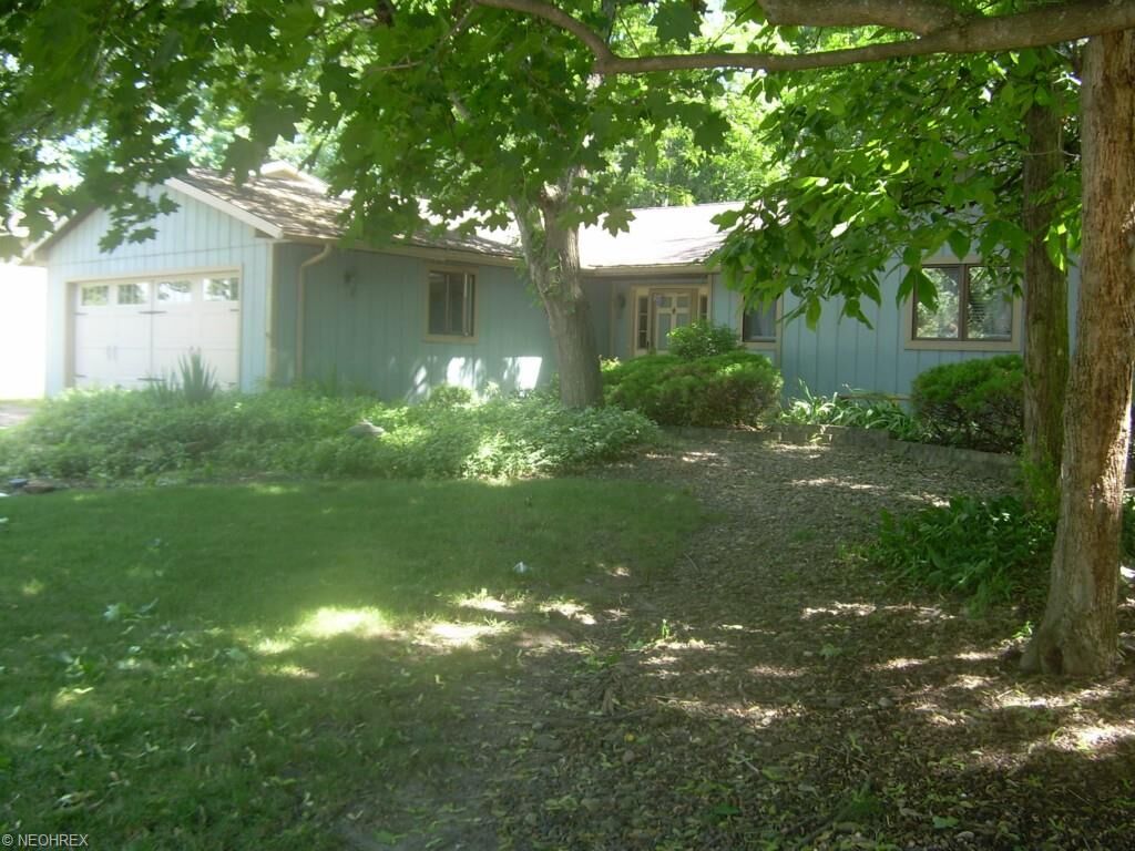 Property Photo: 20351 Sandalwood Ln. OH 44149