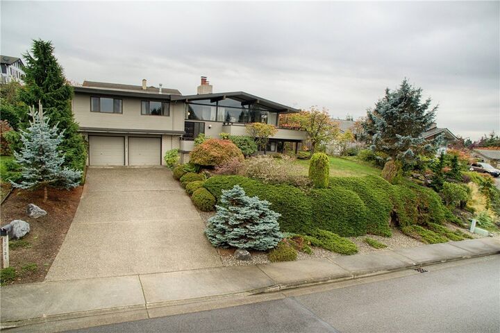 12121 SE 14th St  Bellevue WA 98005 photo