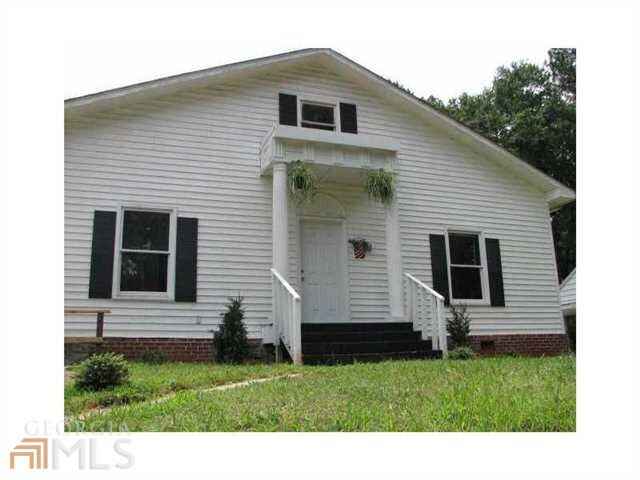 Property Photo: 1822 Oakmont Dr GA 30314