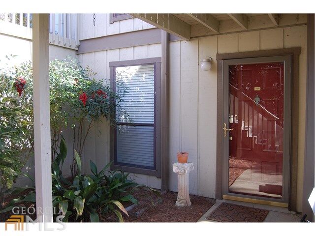 Property Photo:  1510 Woodcliff Dr  GA 30350 