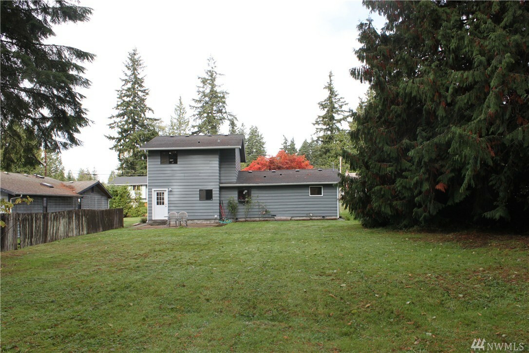 Property Photo:  814 109th St SE  WA 98208 