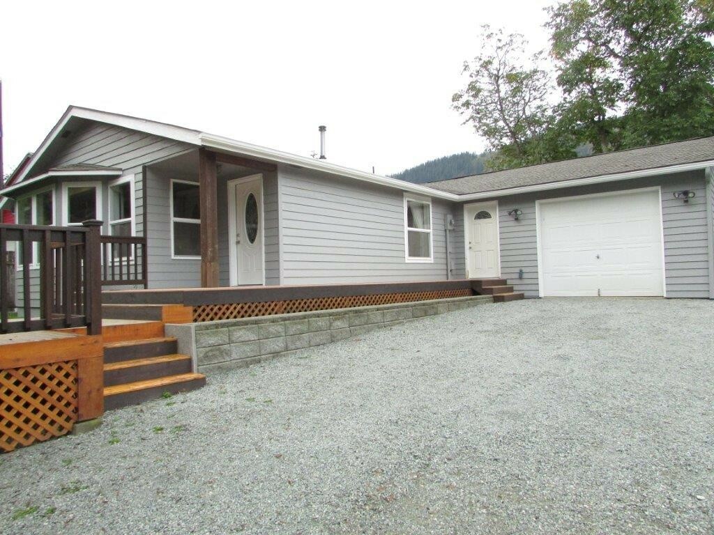 Property Photo: 435 Cain Lake Rd WA 98284