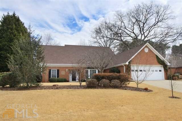 Property Photo: 410 Singletree Trace GA 30004
