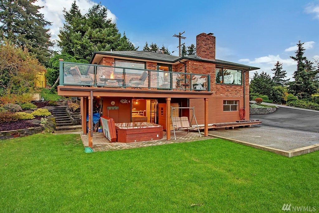 Property Photo:  6269 NE 182nd St  WA 98028 