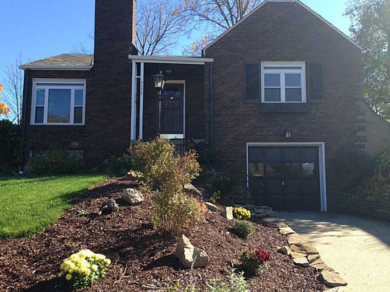 Property Photo:  4379 Colonial Park Dr.  PA 15227 