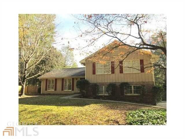Property Photo: 278 Machelle Ln GA 30064