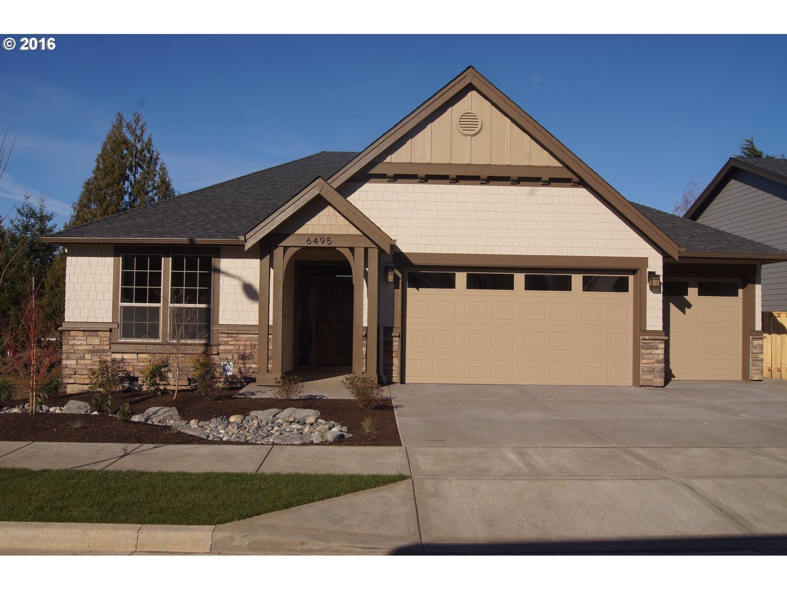 Property Photo: 6392 SE Ketchum St Lot 3 OR 97267