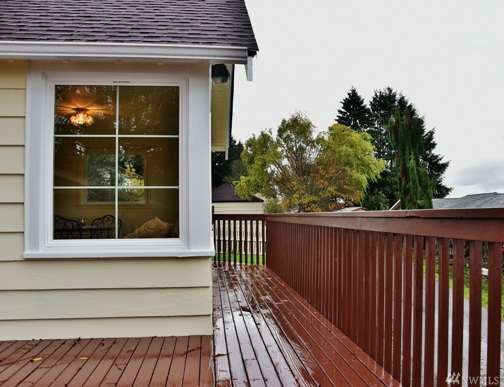 Property Photo:  134 S Summit Ave  WA 98312 