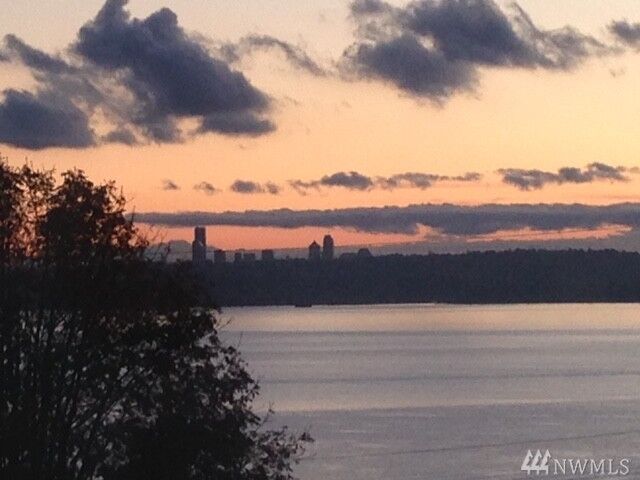 420 7th Ave W  Kirkland WA 98033 photo