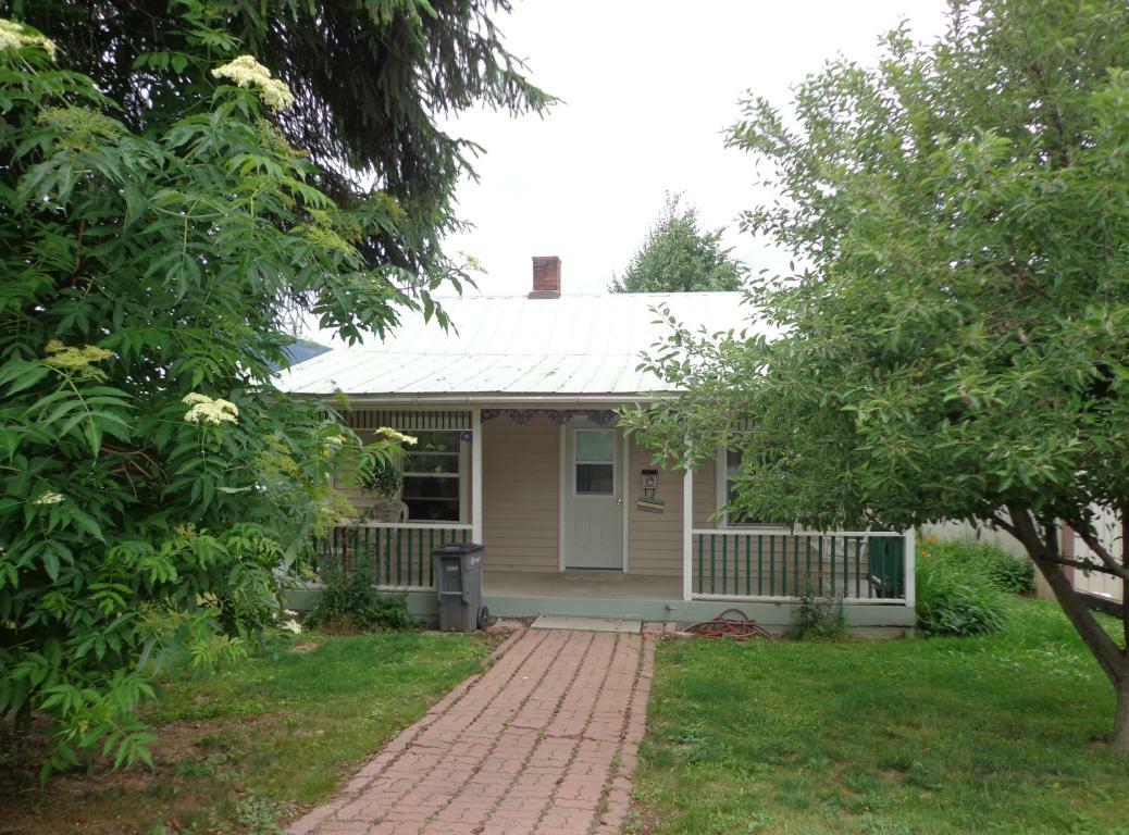 Property Photo:  380 Hofstetter St S  WA 99114 