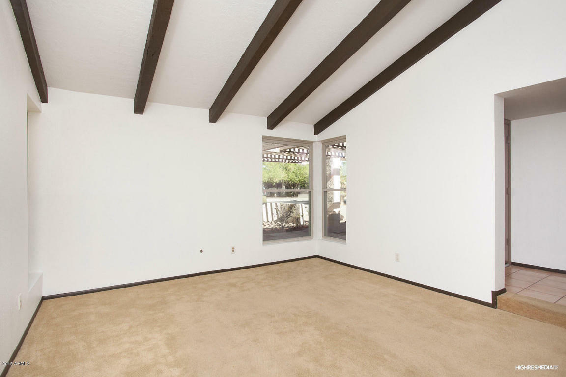 Property Photo: 217 E Brook Hollow Drive AZ 85022