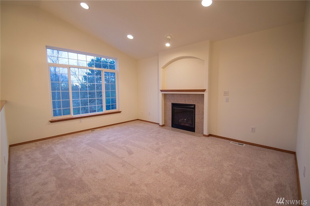 Property Photo:  3606 Seneca Dr  WA 98273 