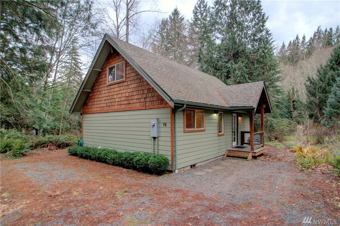 Property Photo:  76 Honeycomb Lane  WA 98229 