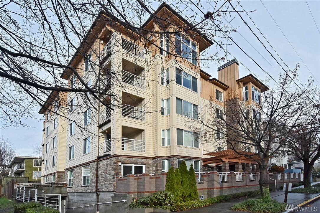 Property Photo: 1762 NW 57th St 304 WA 98107