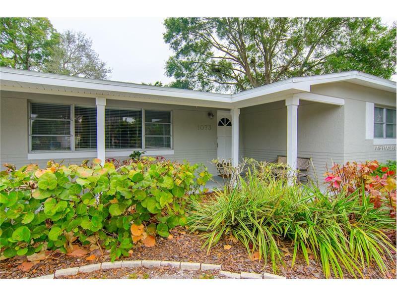 Property Photo:  1073 39th Avenue NE  FL 33703 