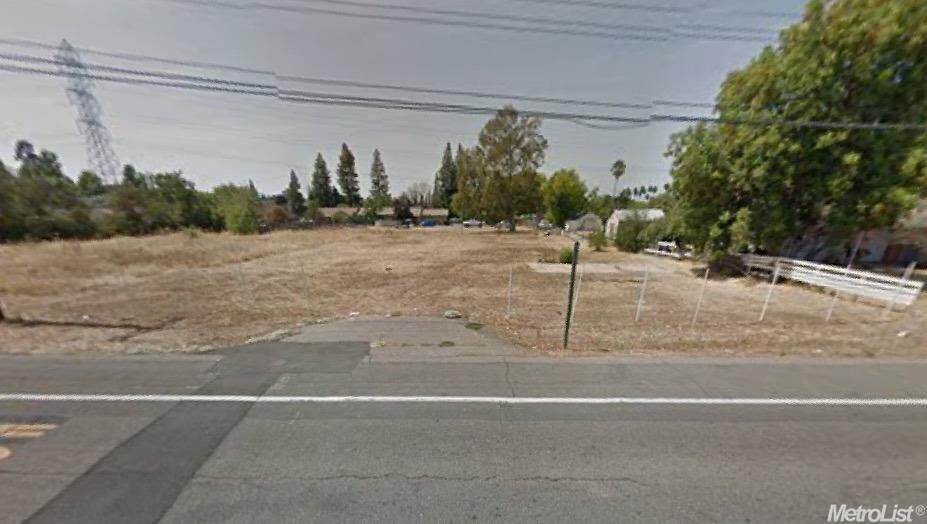 Property Photo: 1417 Bell Street CA 95825