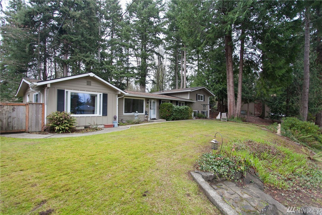 Property Photo:  118 Rhododendron Dr NW  WA 98335 