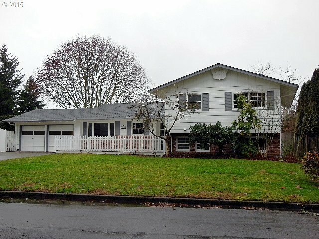 Property Photo:  1019 NW 90th St  WA 98665 