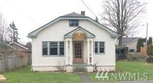 Property Photo:  1505 9th St  WA 98221 