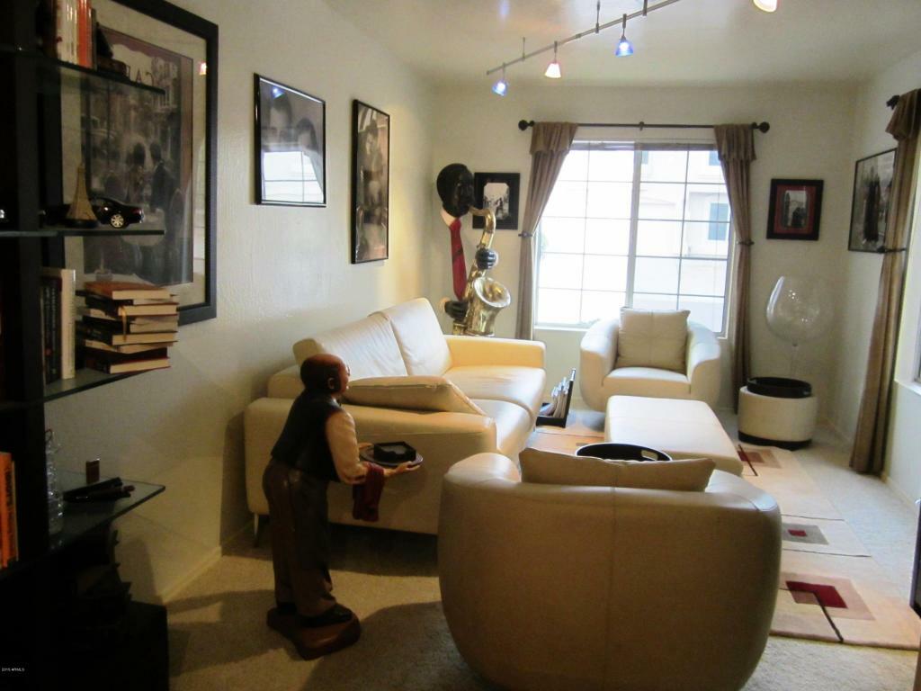 Property Photo: 1433 E South Fork Drive AZ 85048
