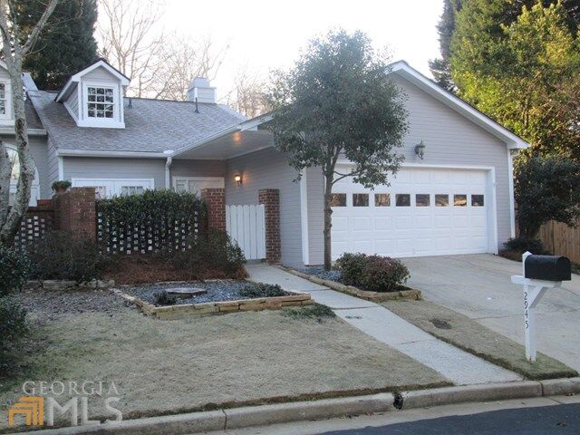 Property Photo: 2945 Crosswycke Frst GA 30319