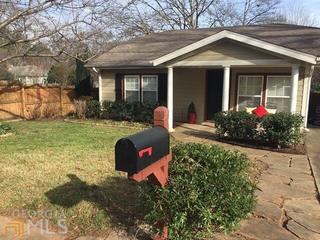 Property Photo: 1479 Groveland Ave GA 30309