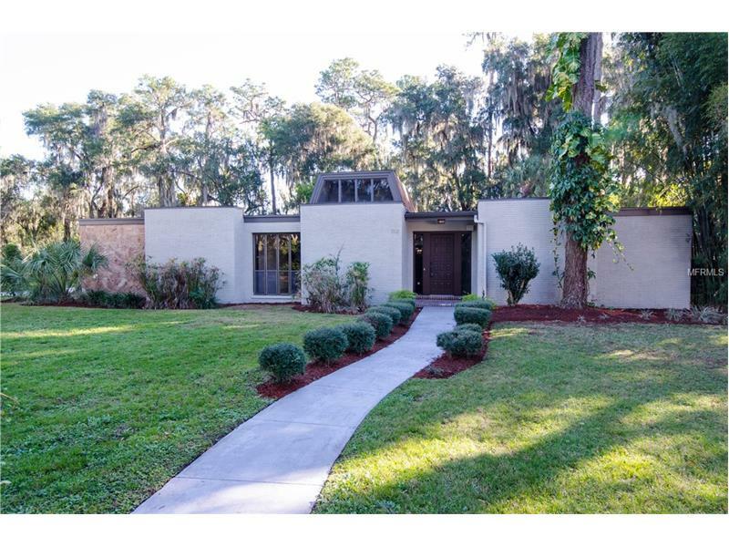 Property Photo:  712 W Pinedale Drive  FL 33563 