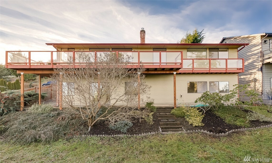 Property Photo:  1353 Rainbow Lane  WA 98282 