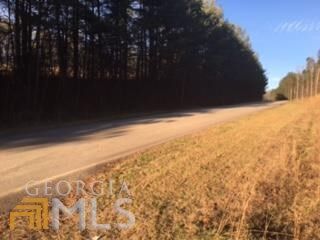 Property Photo: 541 Crossroads Ch Road GA 30176