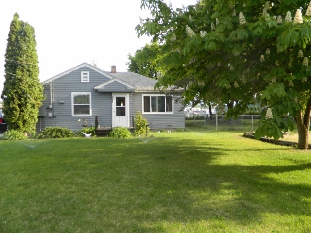 Property Photo: 11822 E Main WA 99206