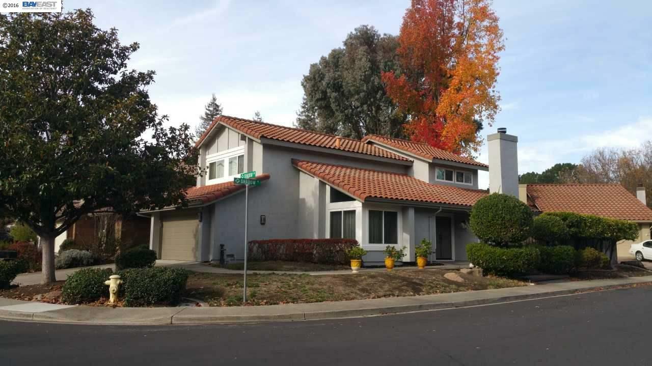 Property Photo:  11776 Shadow Dr  CA 94568 