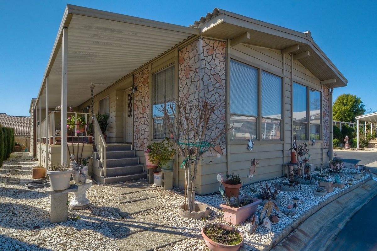 Property Photo: 955 Howard 80 CA 92029