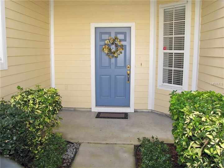 Property Photo:  6412 Rosefinch Court 102  FL 34202 