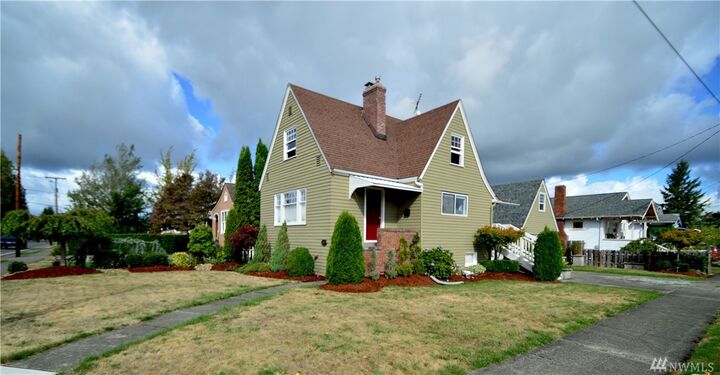 2305 Griffin Ave  Enumclaw WA 98022 photo
