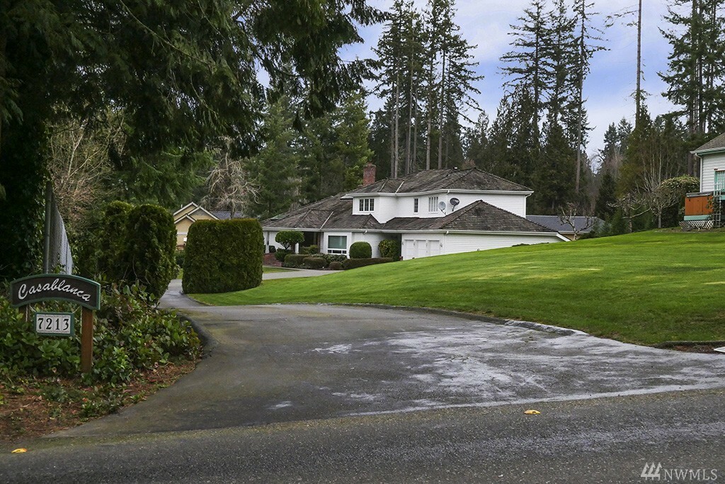 Property Photo:  7213 240th St SE  WA 98072 