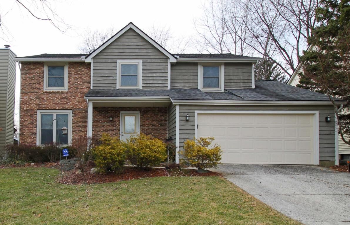 Property Photo: 8619 Roscoe Place OH 43016