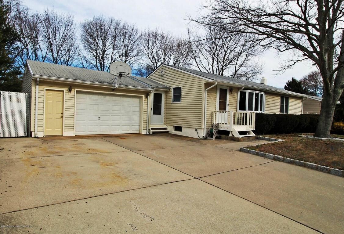 Property Photo:  13 Baker Drive  NJ 08828 