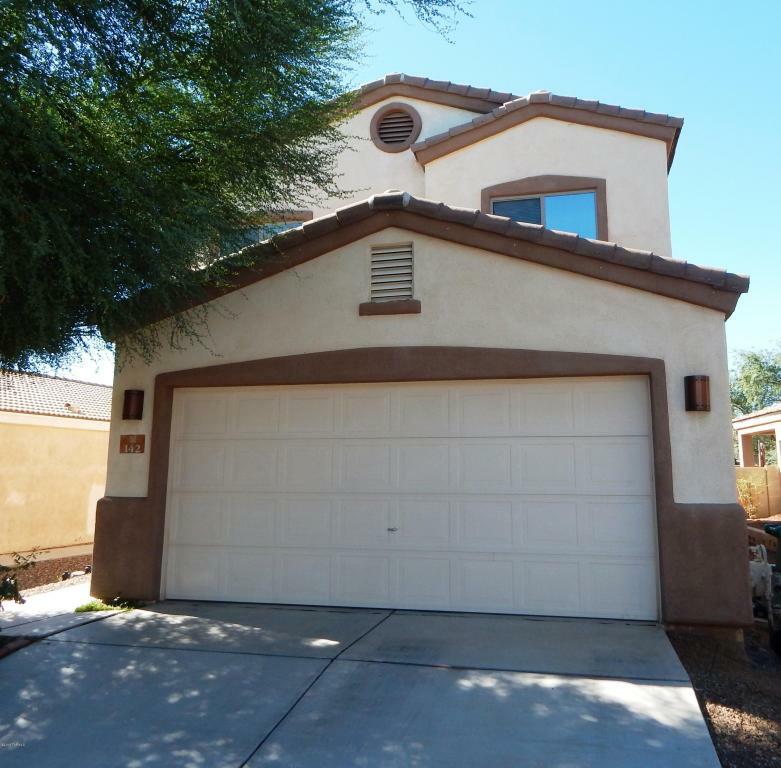 Property Photo:  142 E Calle Puente Lindo  AZ 85629 