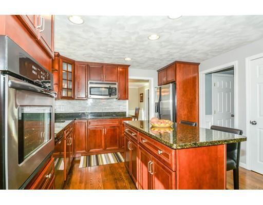 Property Photo: 5 Sequoia Dr MA 01887