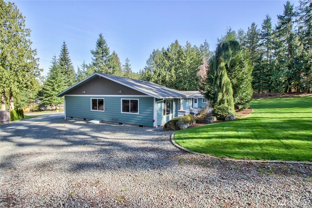 Property Photo:  3100 Comanche Drive  WA 98273 